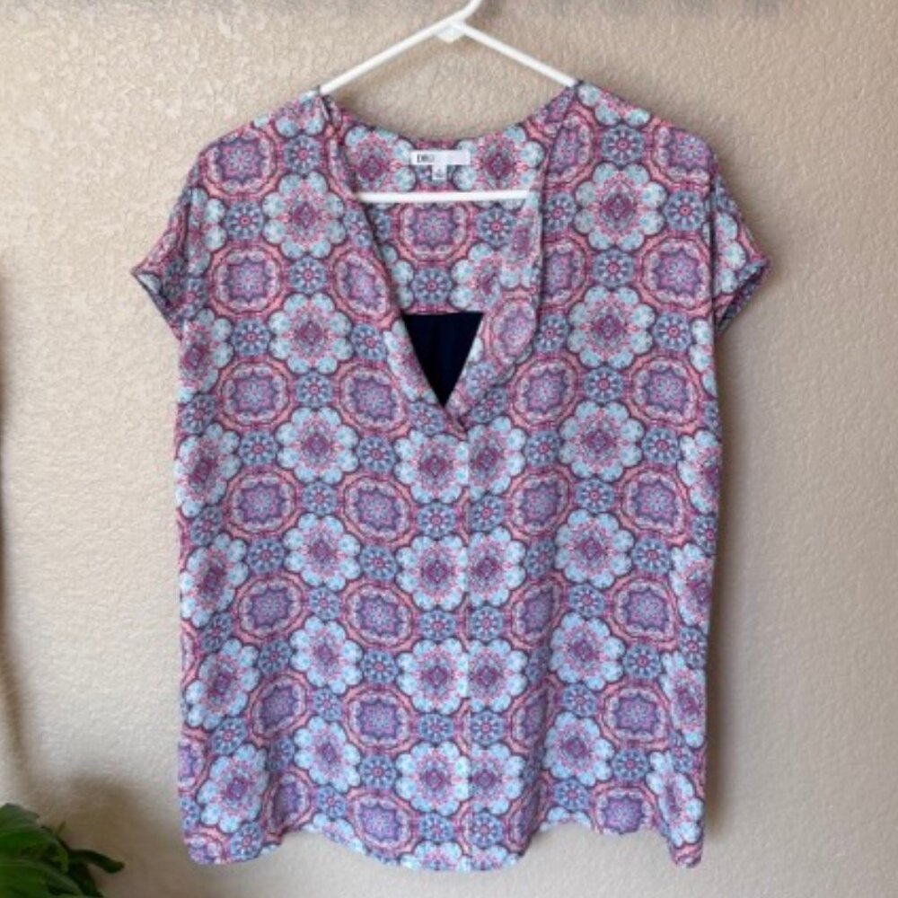 DR2 Daniel Rainn Mandala Print Blouse – XL – Pink & Blue with Split Back